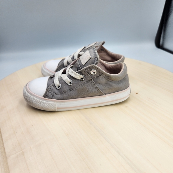 Coverse Kids All Star Sneaker sz 8 - Picture 3 of 9